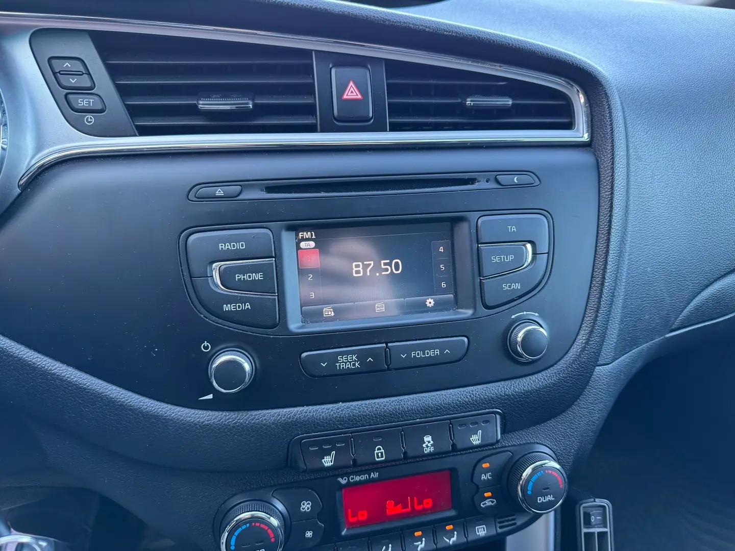 Car Image - AwDhMlsdk9SFzBPn3dLPM