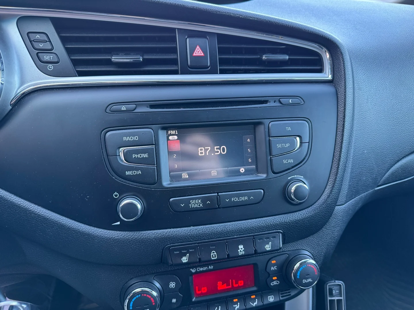 Car Image - AwDhMlsdk9SFzBPn3dLPM