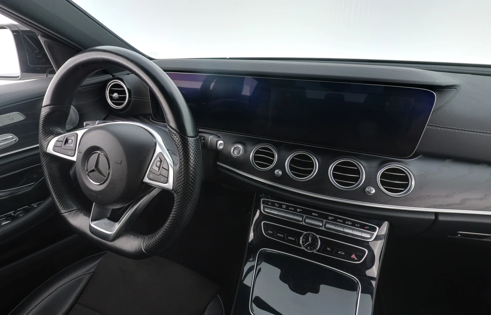 Car Image - 5l8xu6IlEKqyhX5QwkKjOj
