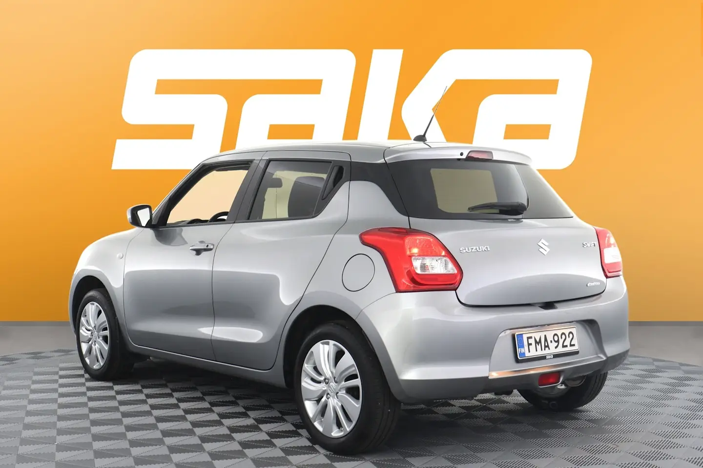 Car Image - 5wceKbxtxAlvyMLo2duot9