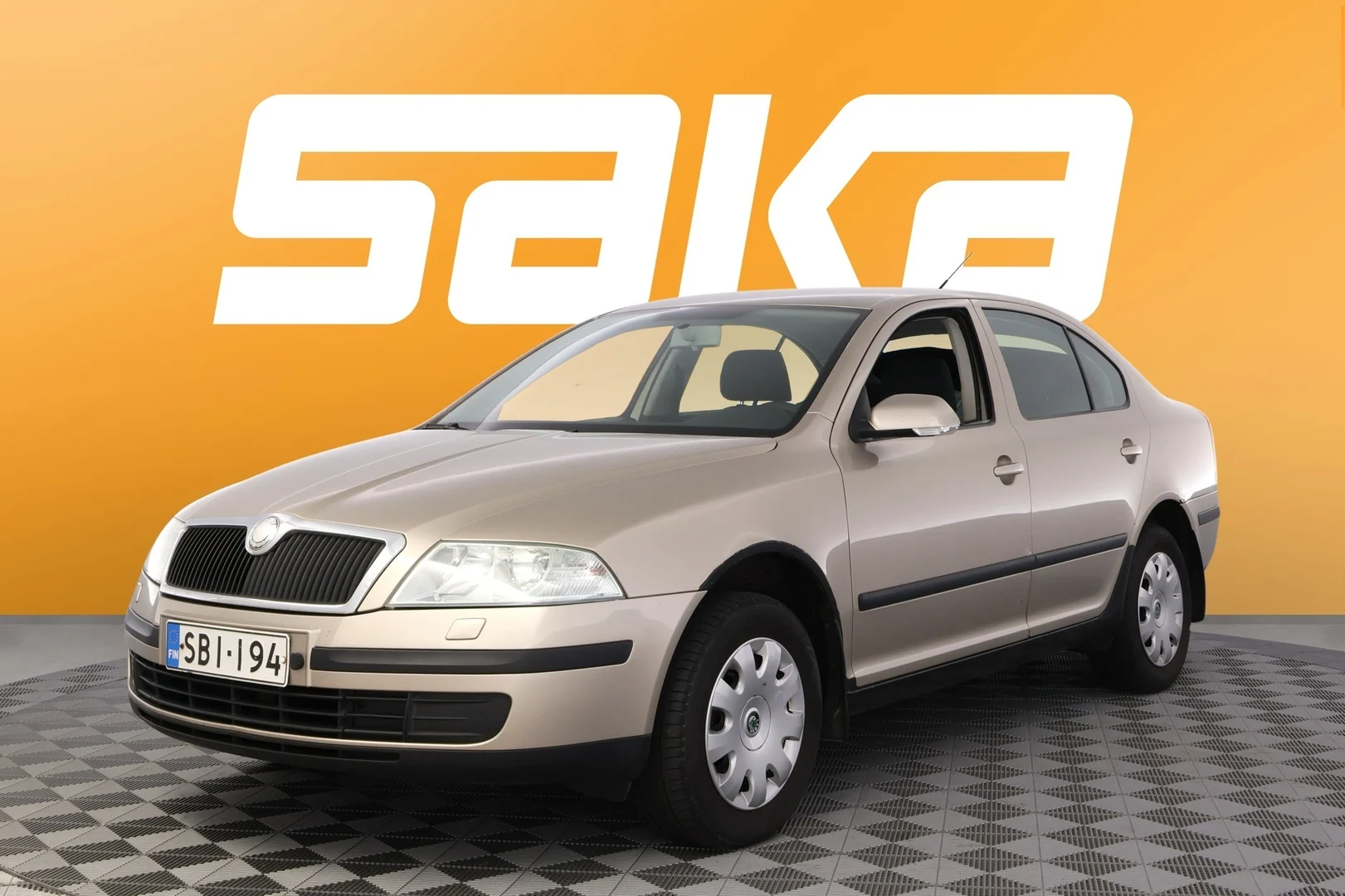Car Image - 6IlfrnjFu2UryQA2rGWwcJ