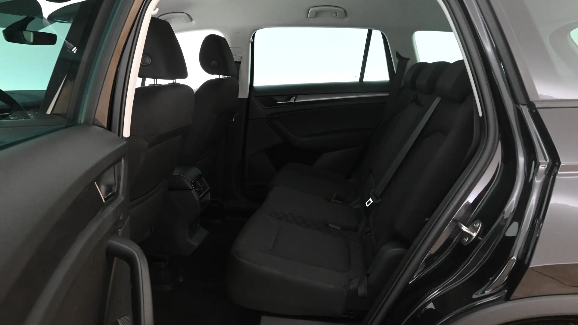 Car Image - BRryDYkDXK3hfeXzOFhNz