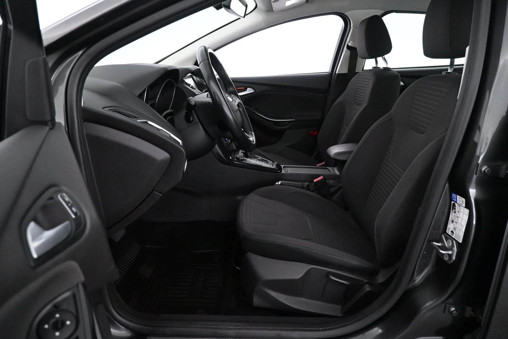 Car Image - 4D241PWdt0pzacVQFliRW3