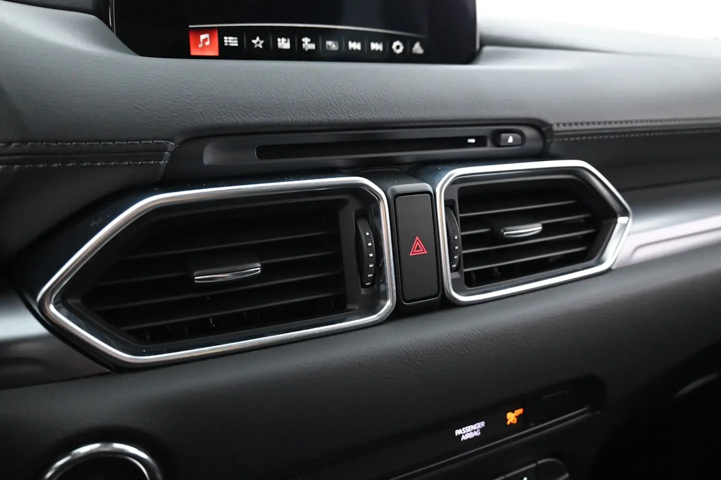 Car Image - 2UvPyFngpEQYrlTzjULitV