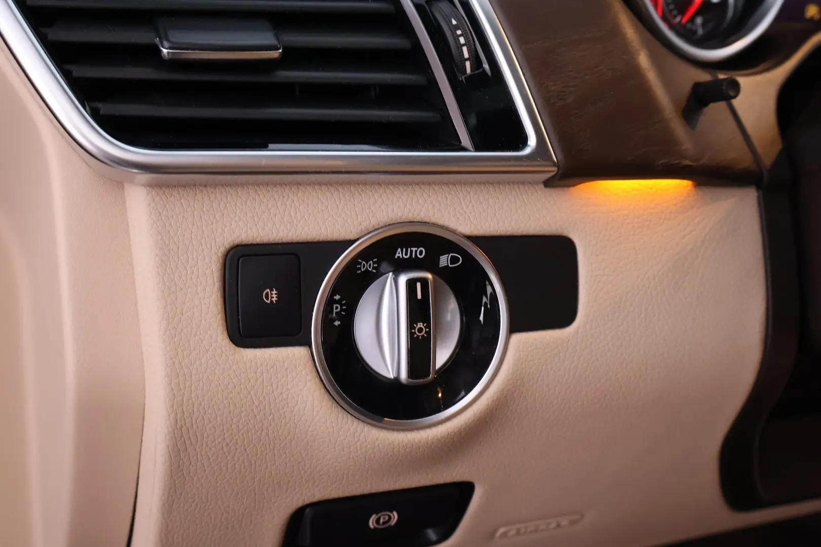 Car Image - 720qEPsioSXL3mrOdFWps9