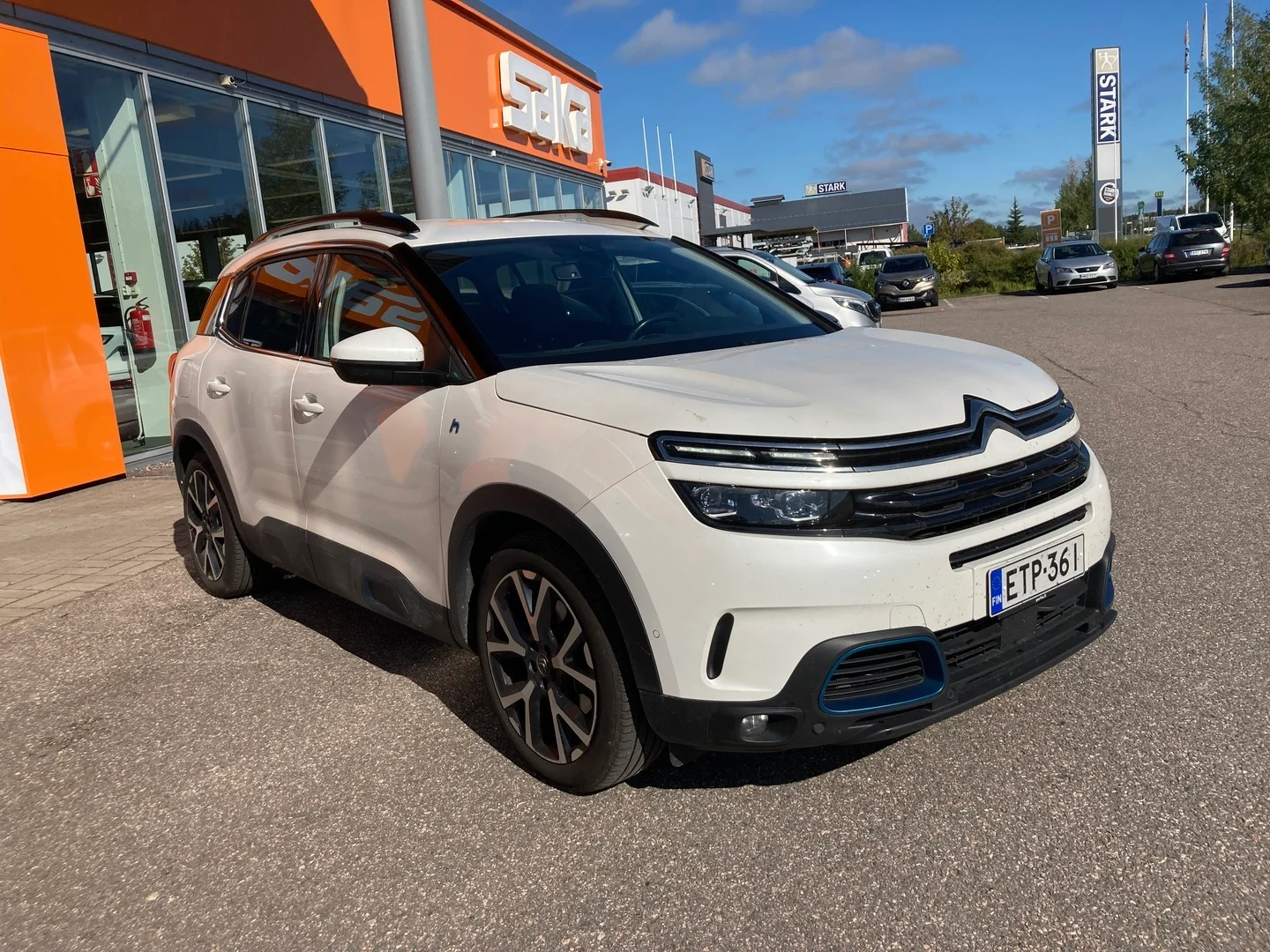 Car Image - 1n9rjxHUK5B1HHMmzeQAxs