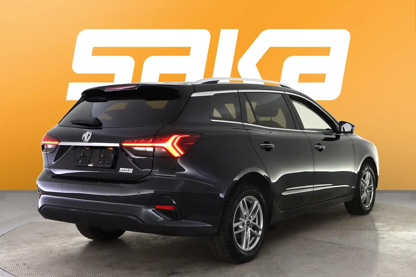Car Image - 20c20iqXXOuIPNj3Hm6y1Q