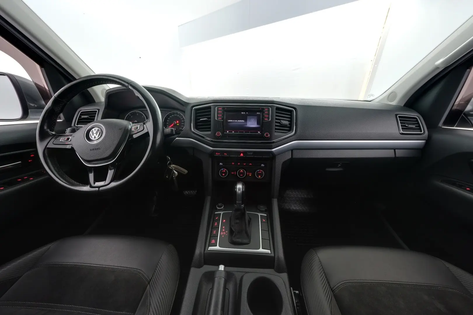 Car Image - 5fIUU6OGiCnivMp8aaXiDB