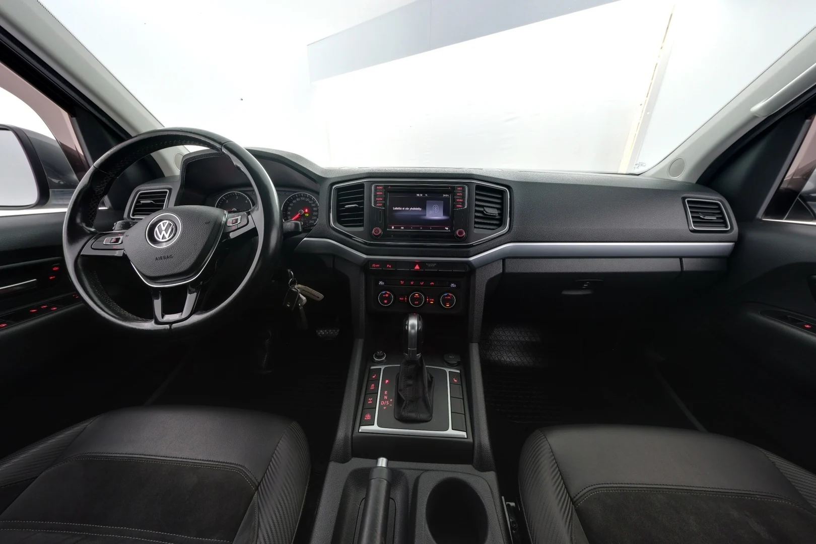 Car Image - 5fIUU6OGiCnivMp8aaXiDB