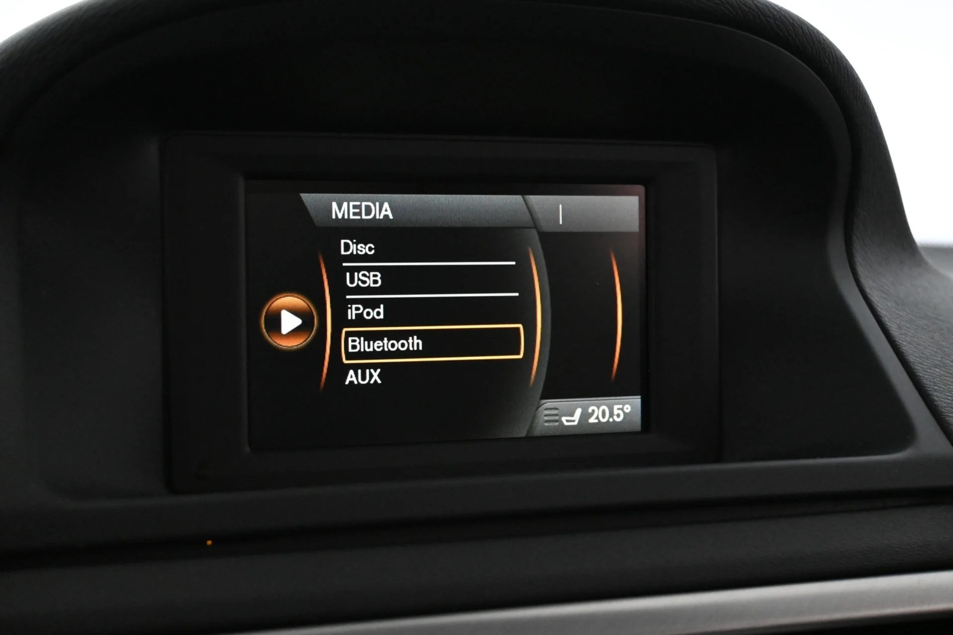 Car Image - 6ZVkwlAdicvEfPTMMMdwH3