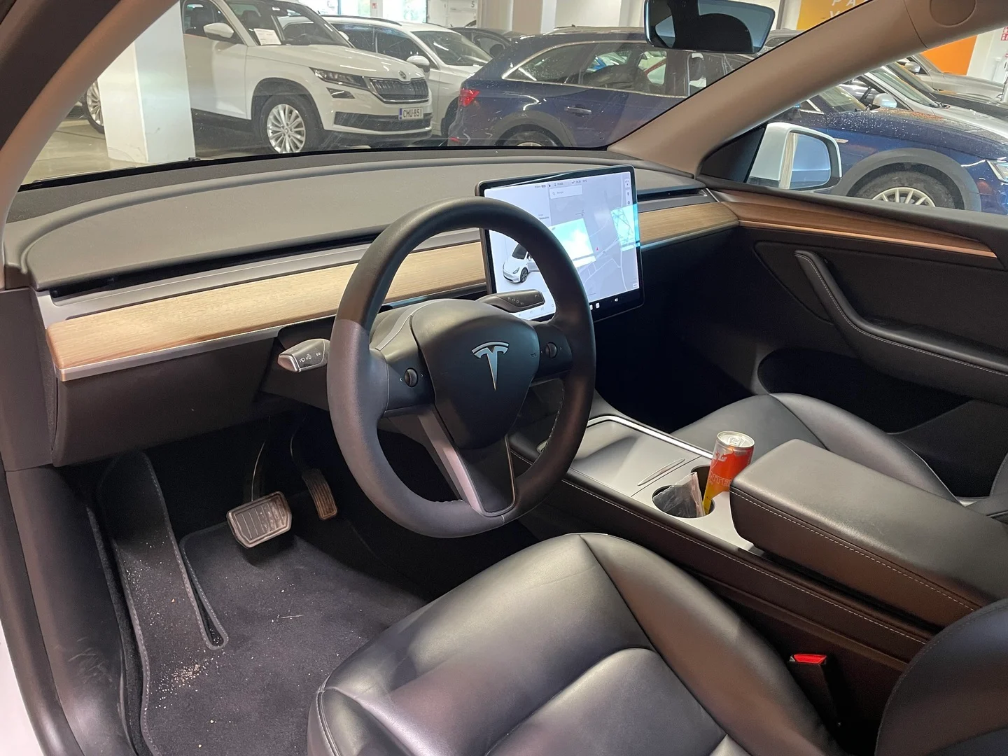 Car Image - 7E2IKaOAjS0va52UR5r25d