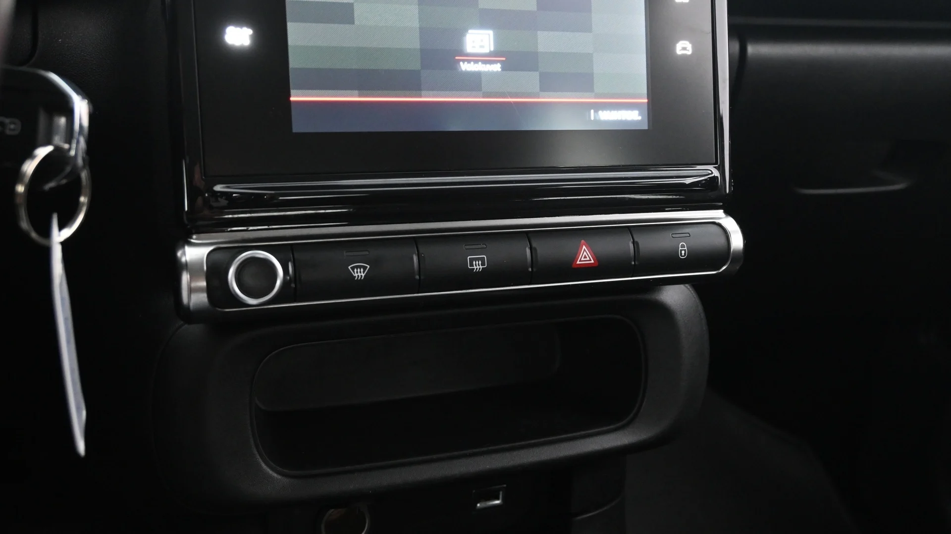 Car Image - 3g8WEuEaIFLcsJhTf9LviV