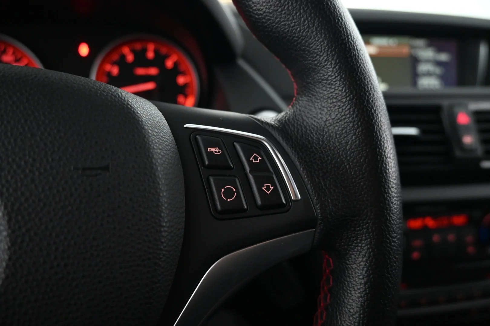 Car Image - 3K84tbDqZ1MpHLmIITlBtm