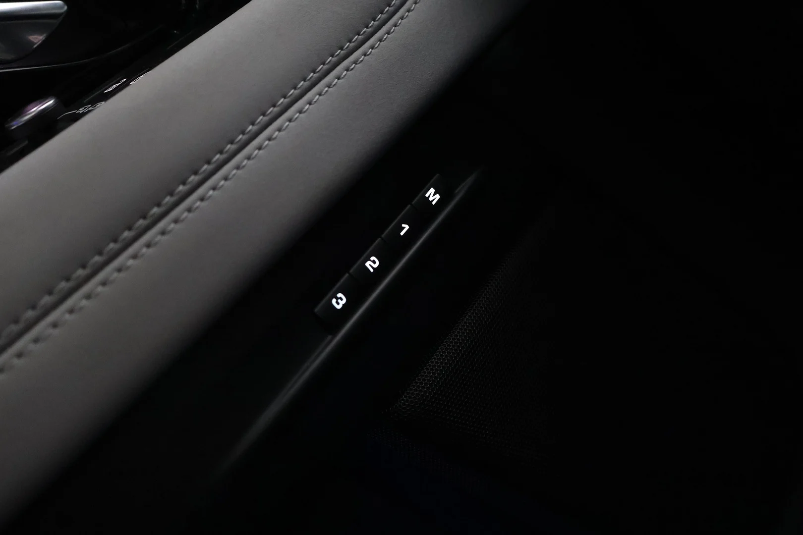 Car Image - 5noXvdajlMxirUQALlQyBb