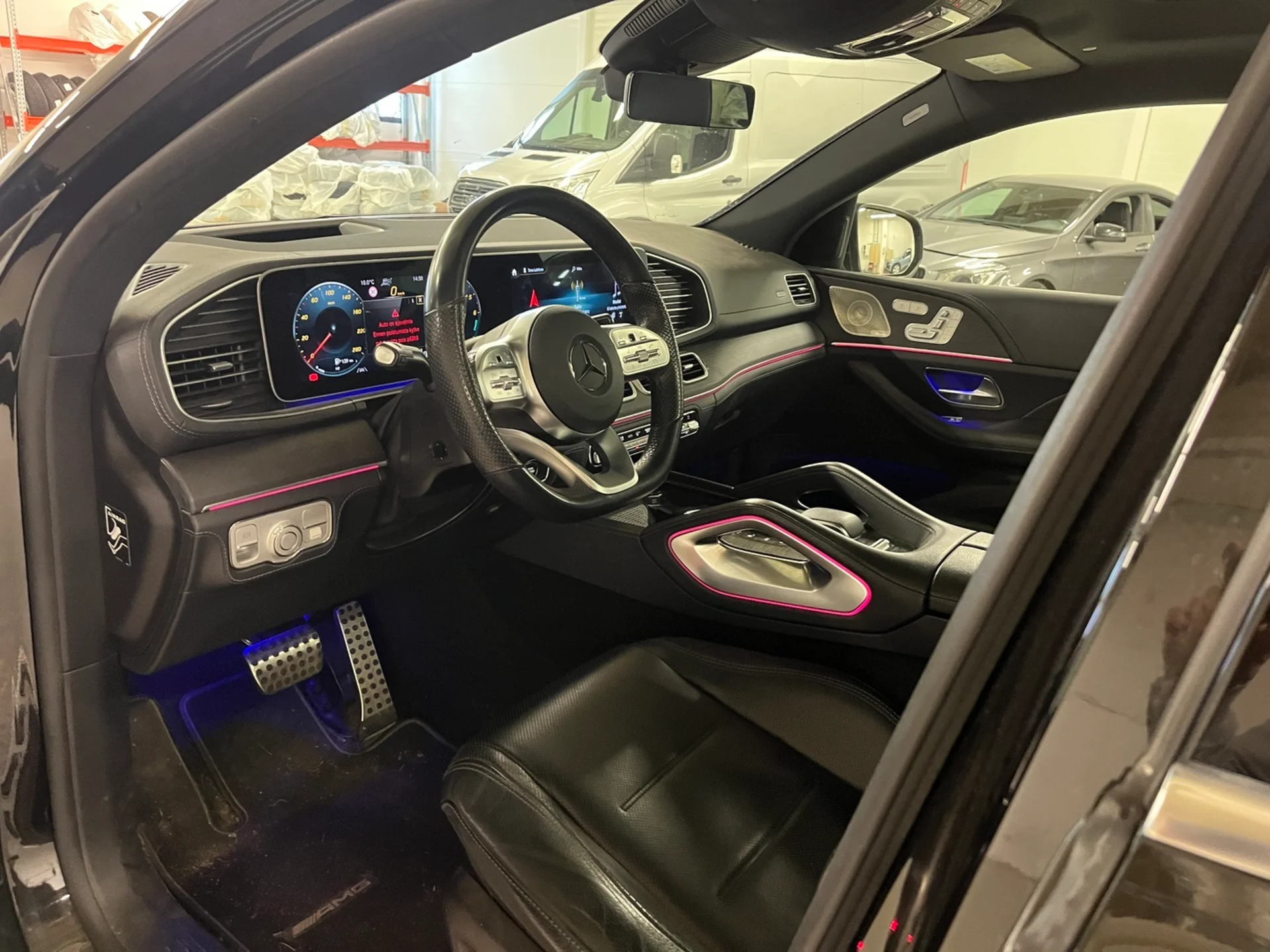 Car Image - 1x19KVSWuhVi1EUQZhlFG3