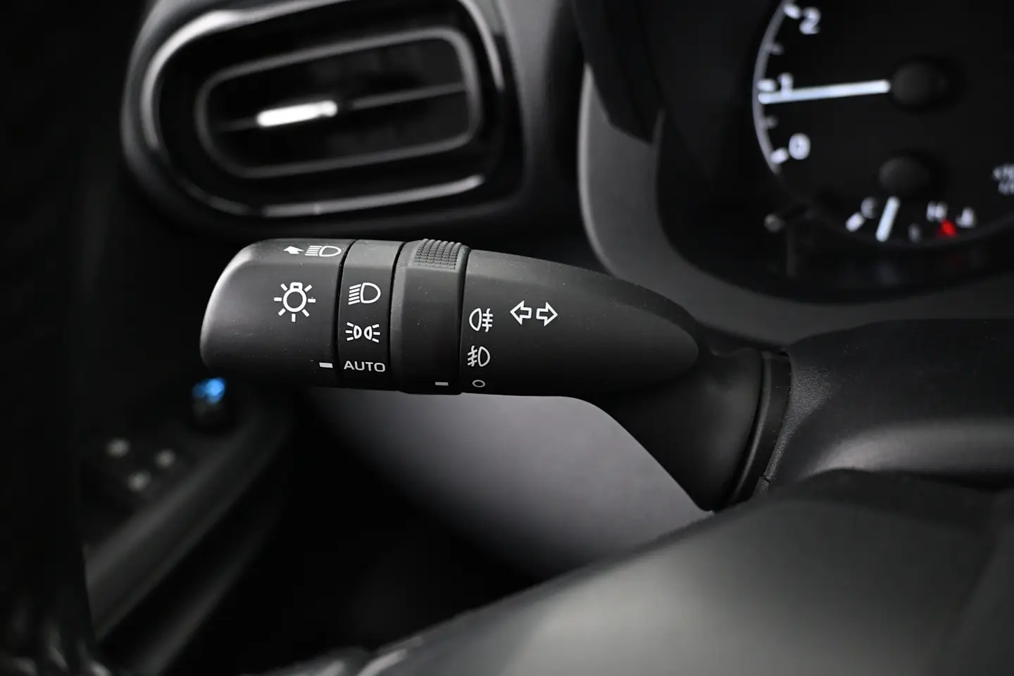 Car Image - 4iPSmITLsBSwA8mABE6igA