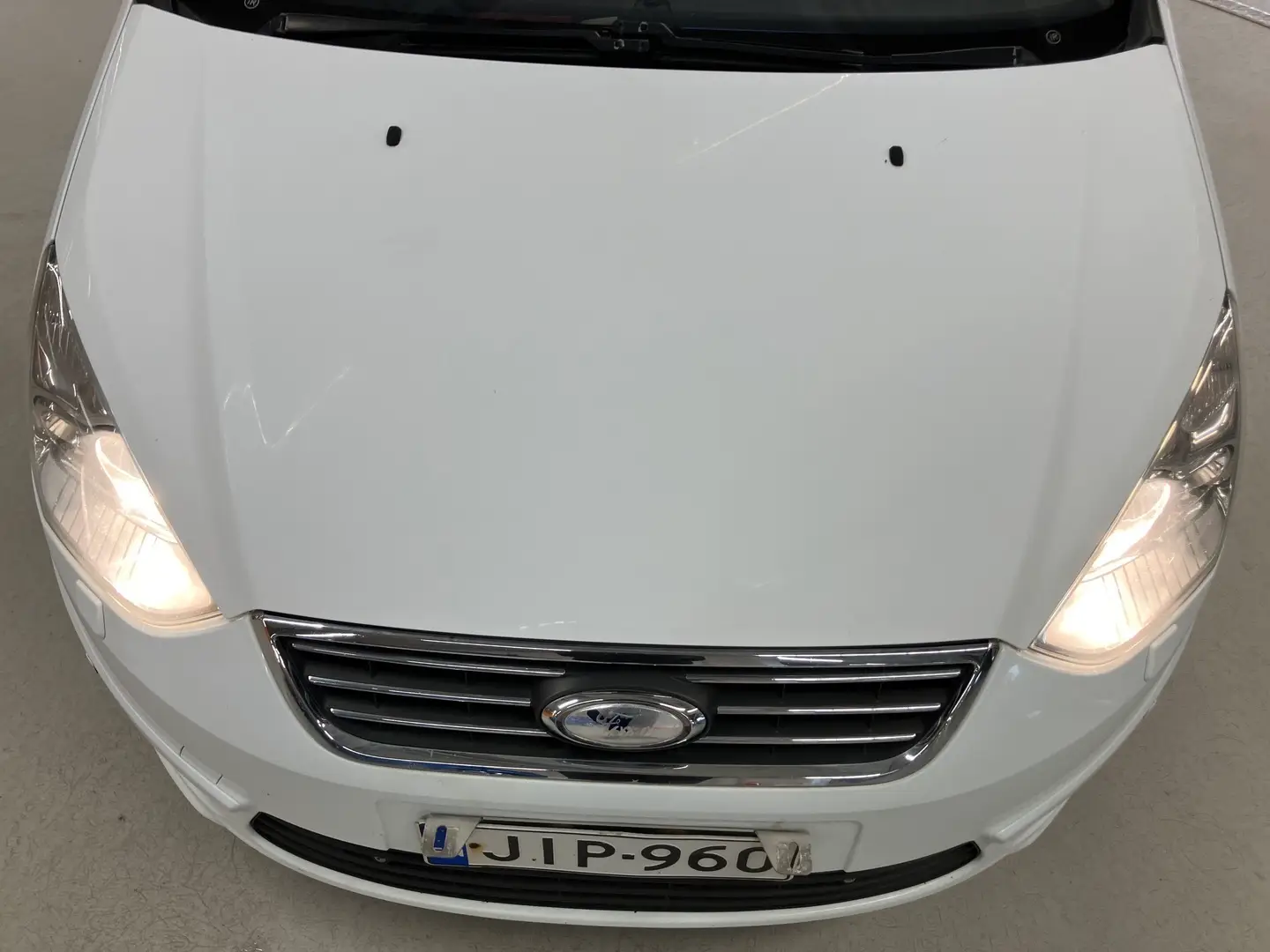 Car Image - 7dIFkvX7tnxvQcditkPrMI