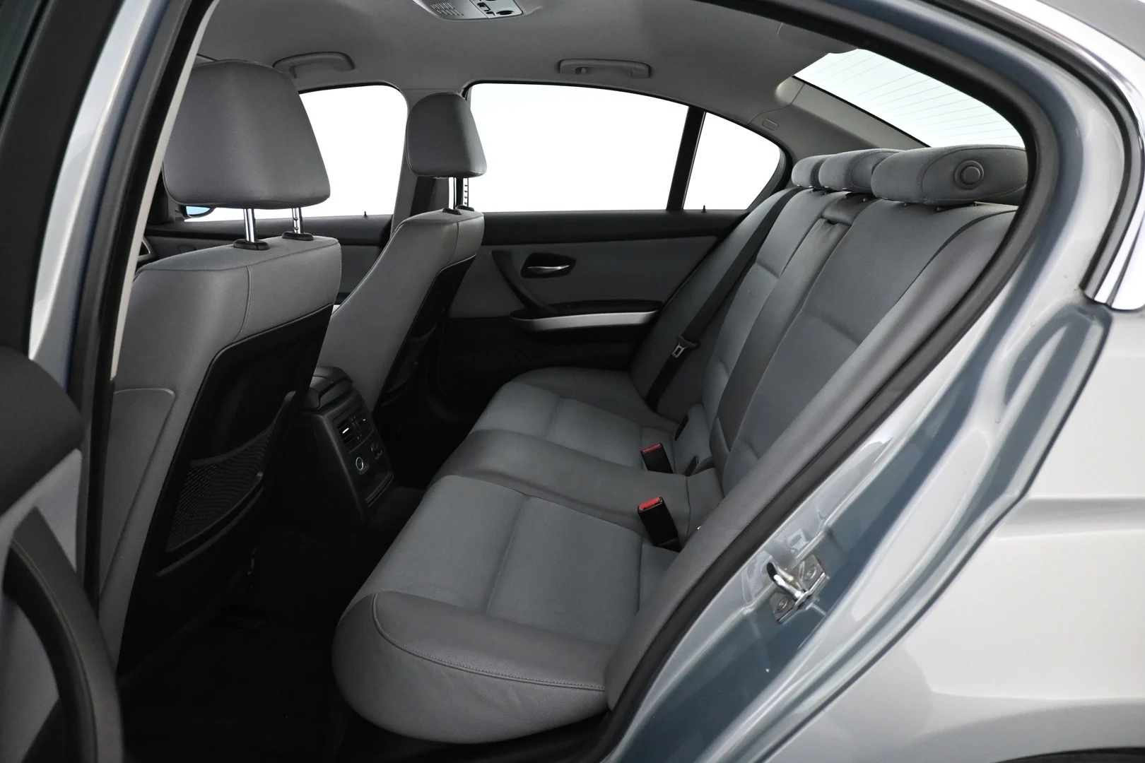 Car Image - 6GdwbLqHN8RdgXXlZhnTJN