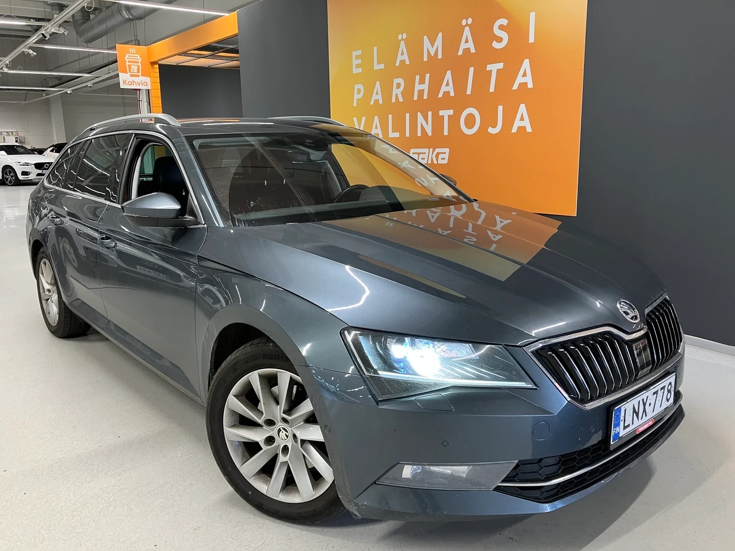Car Image - xh0X1cJVC1wIfPbObPSBX