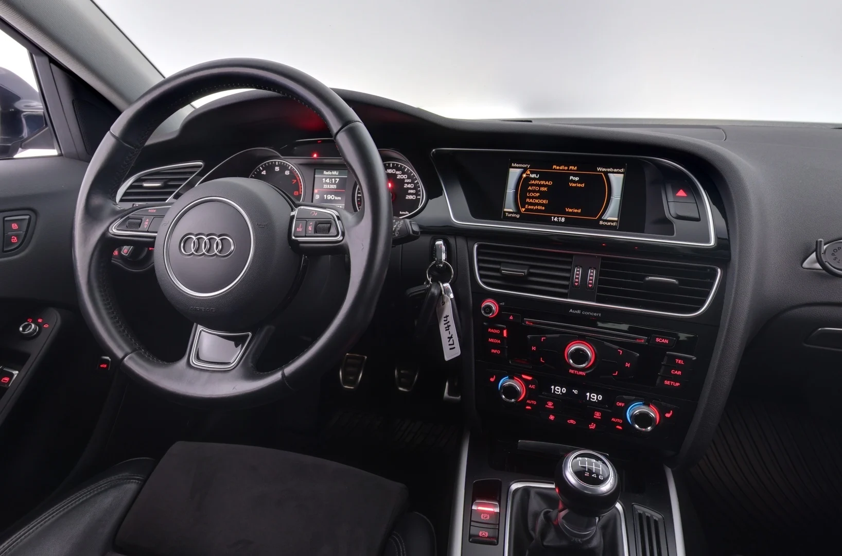 Car Image - 7sqYYRPhA4yKvGJCcc15Z8
