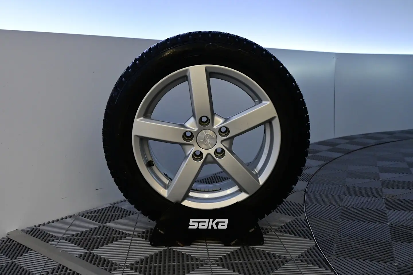Car Image - 1FLePRkbpOOW2Lhz4dZvne