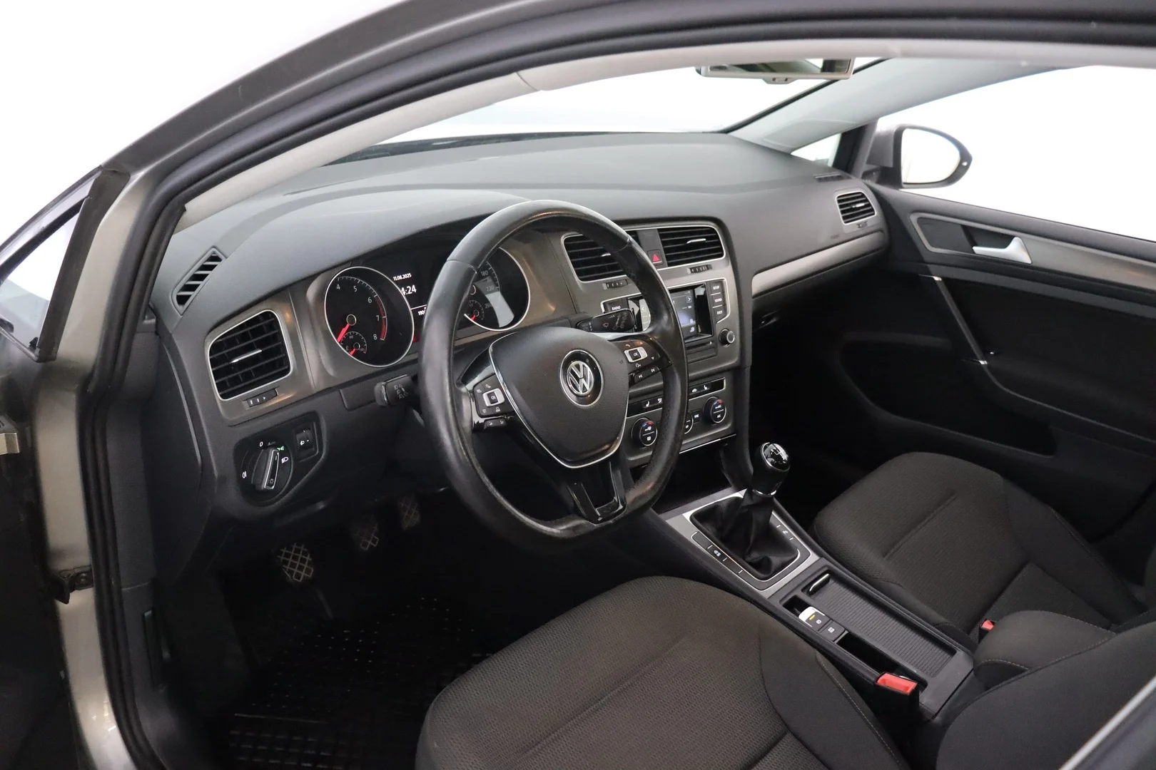 Car Image - 1F41c6Z6aO5i6AVrYc2hMb
