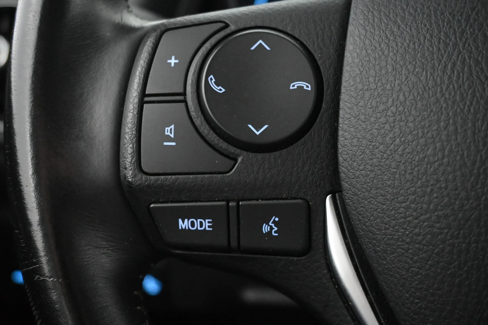Car Image - 6FnLBNR6XSgfMiHBO61Cuh
