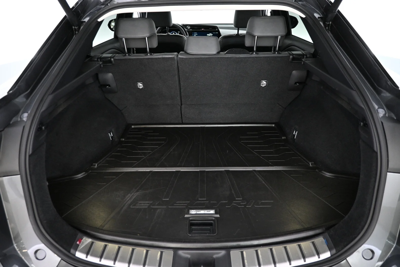 Car Image - 2yuApE4F2m7xm6dGHTB42C