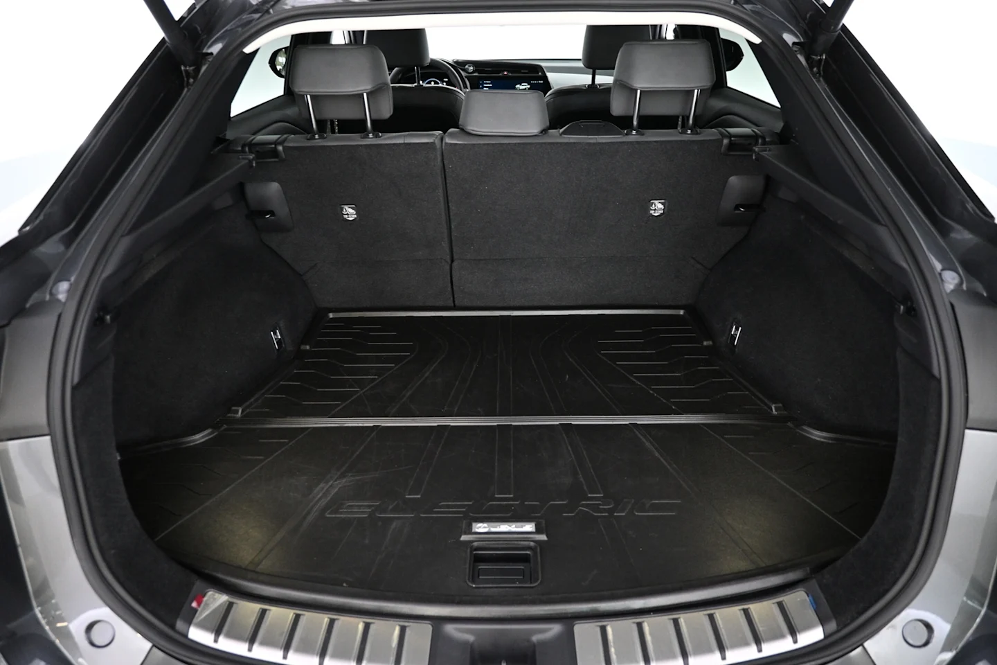 Car Image - 2yuApE4F2m7xm6dGHTB42C