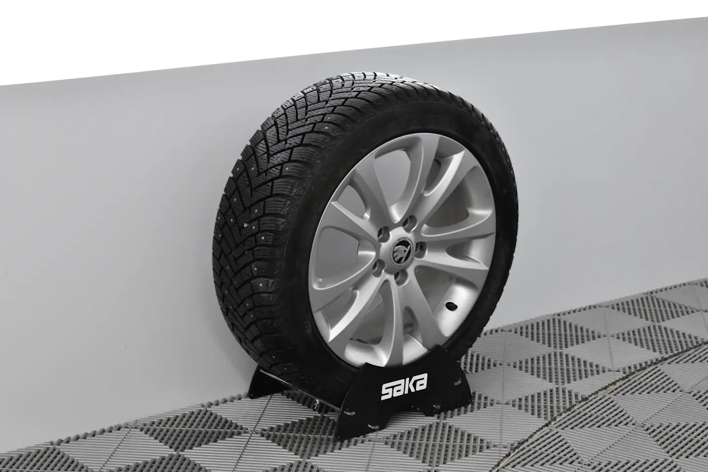 Car Image - 1spKpYHjhOrueLxOGQ0Zjv