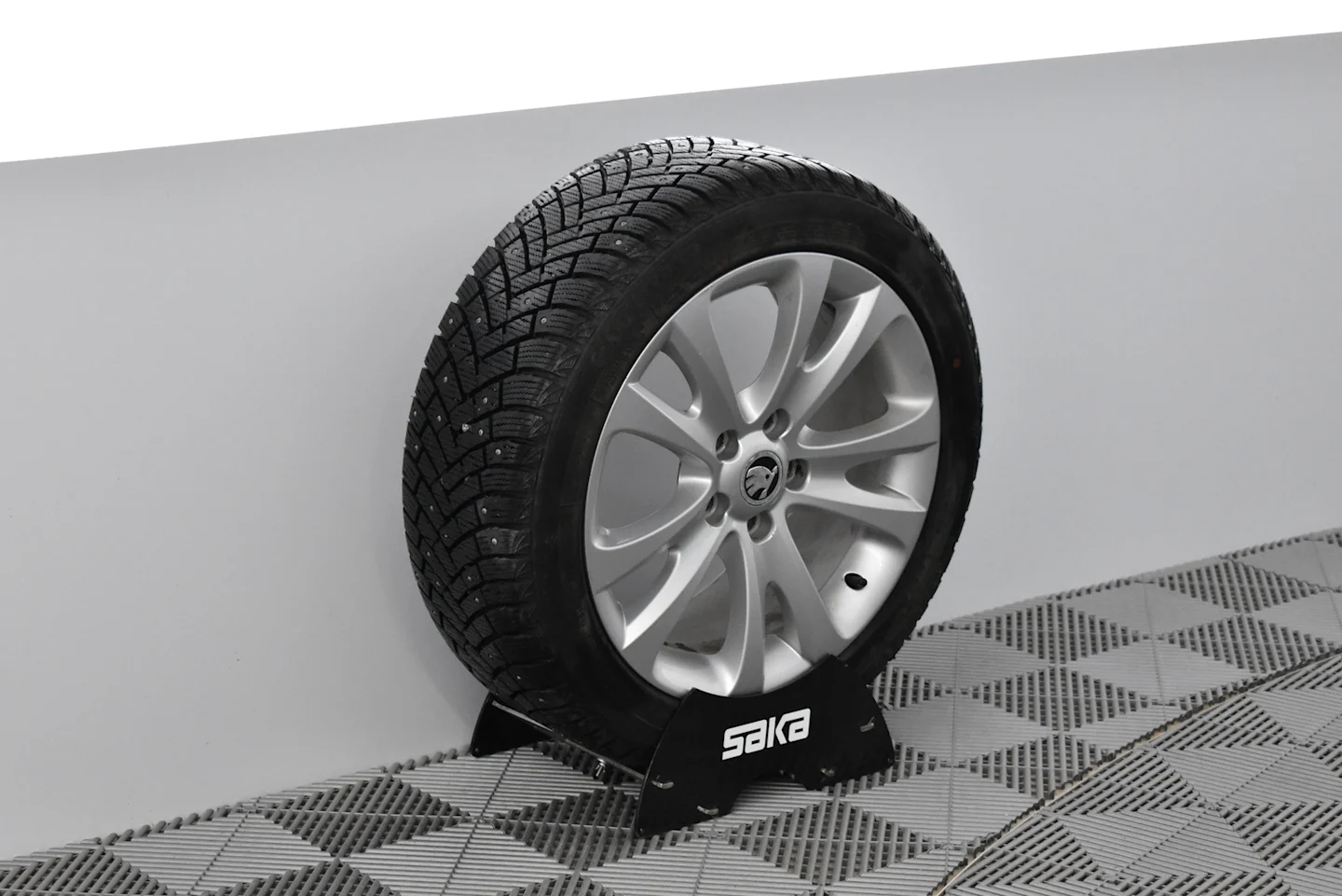 Car Image - 1spKpYHjhOrueLxOGQ0Zjv