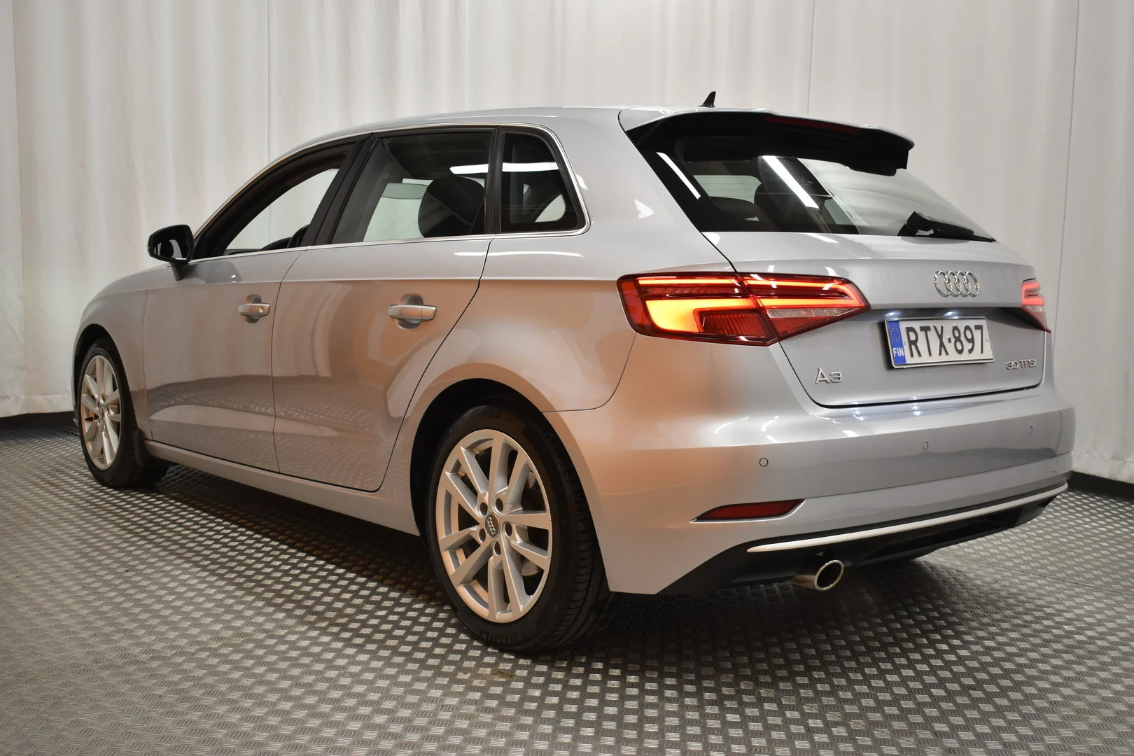 Car Image - 1loj65A7C8ySGAd7qCVgAy