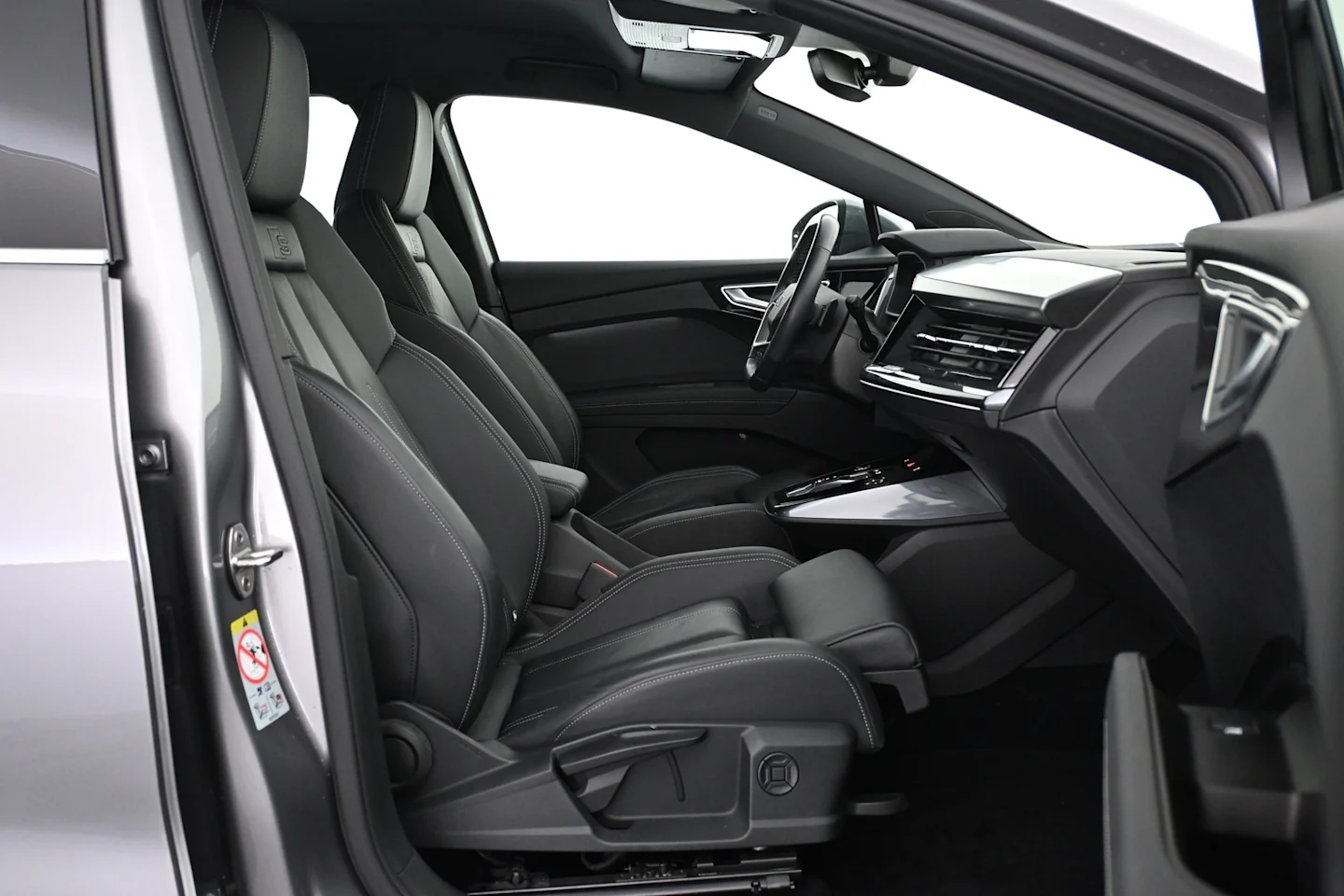 Car Image - 10OTZBzWZIA5j1rRliqsdm