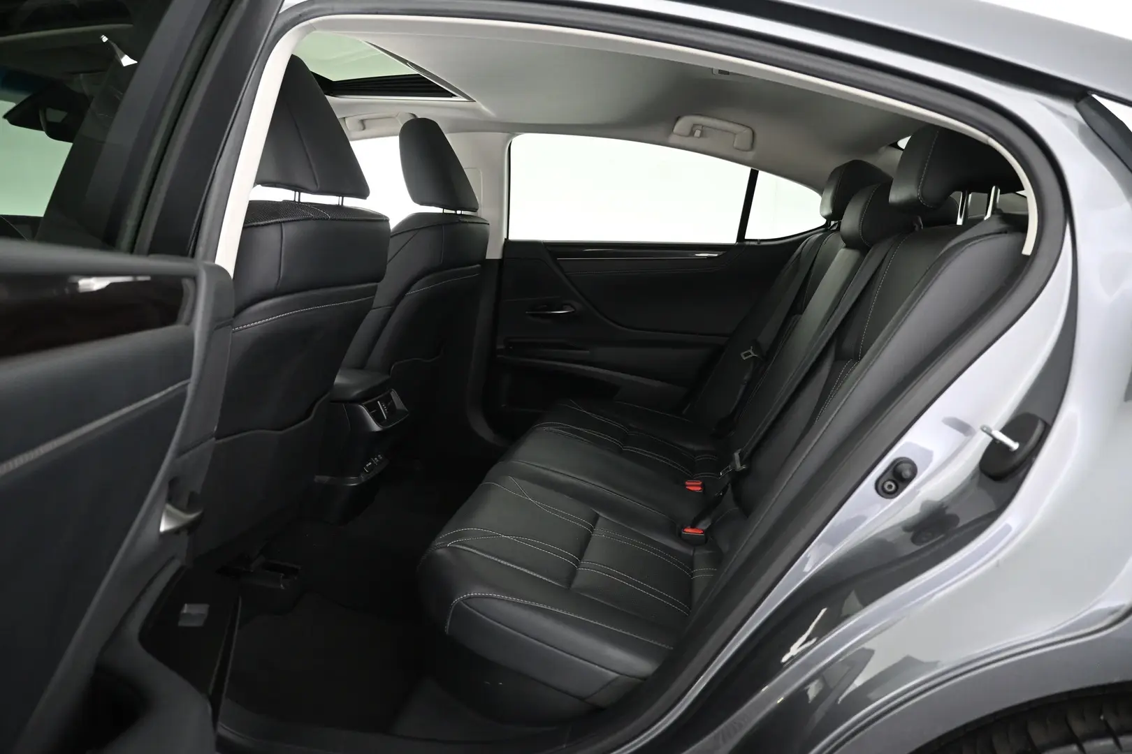 Car Image - 63x11O0UzOZKWnbv2nIHZO