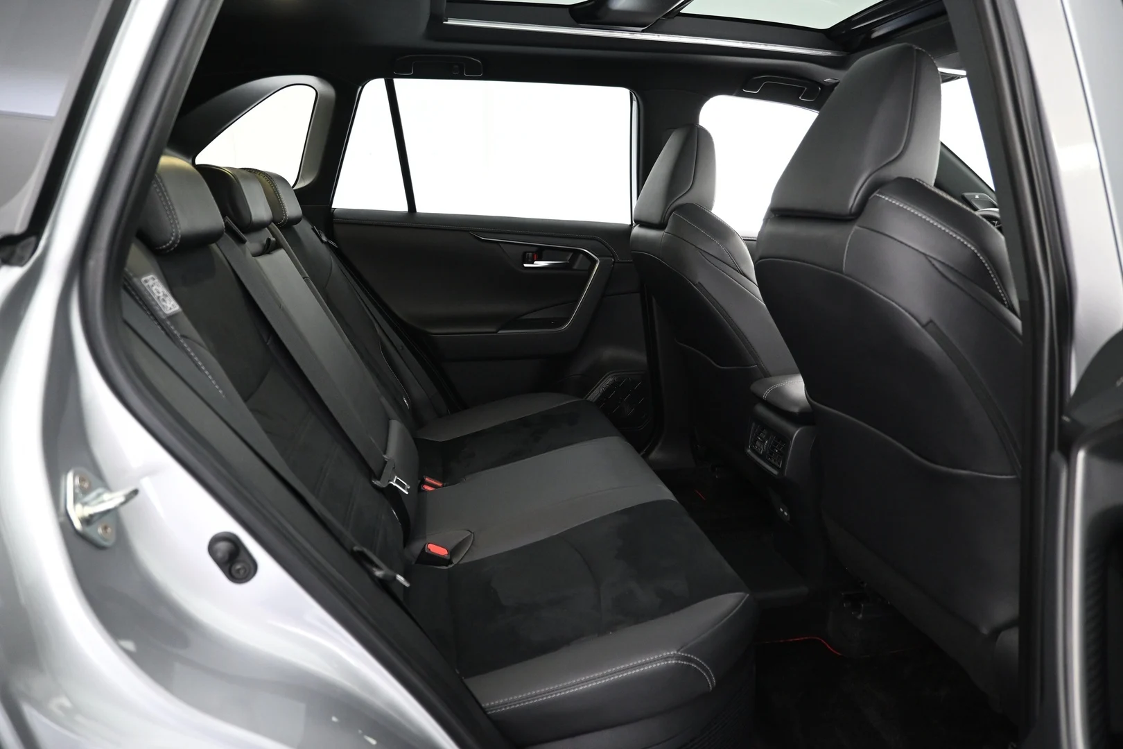 Car Image - 4sjvErPQ0sv3D9D91QKWLb