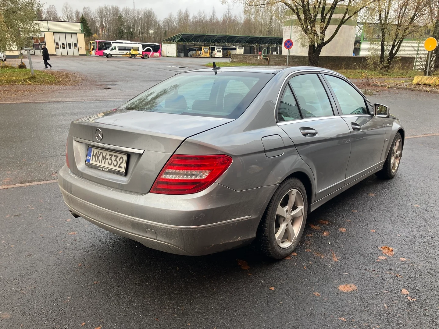 Car Image - 52kPG4AMbWgUFP83wIx5E1