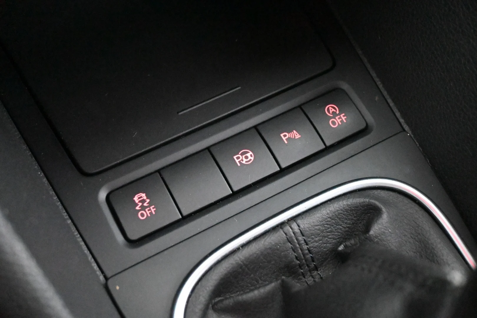 Car Image - 5FHYsoW8MuY0rDEvZz0ZEf