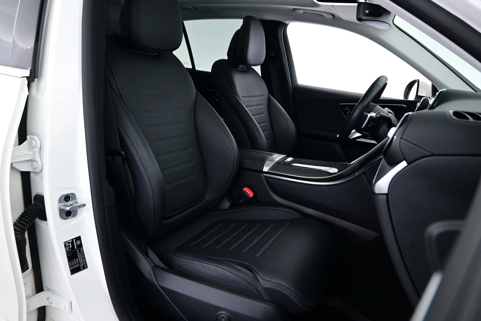 Car Image - 01qeGiCDmomiMKQoxQmAk1