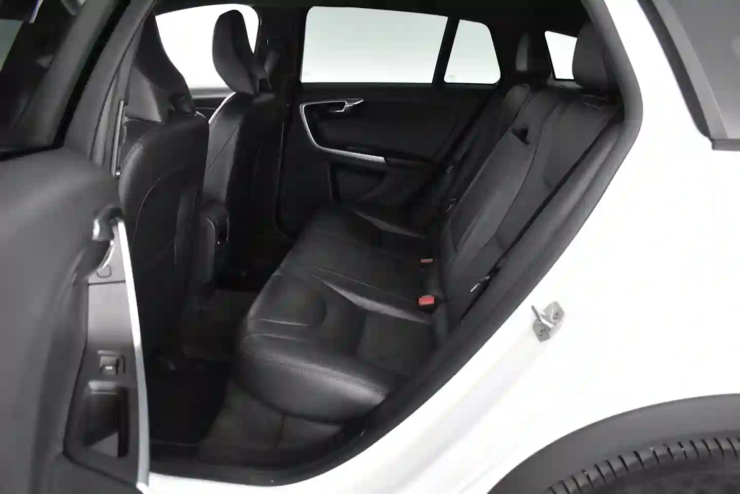 Car Image - mK0RS0aUzjF8TR6J5GaXl