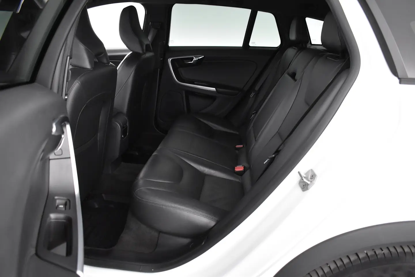 Car Image - mK0RS0aUzjF8TR6J5GaXl