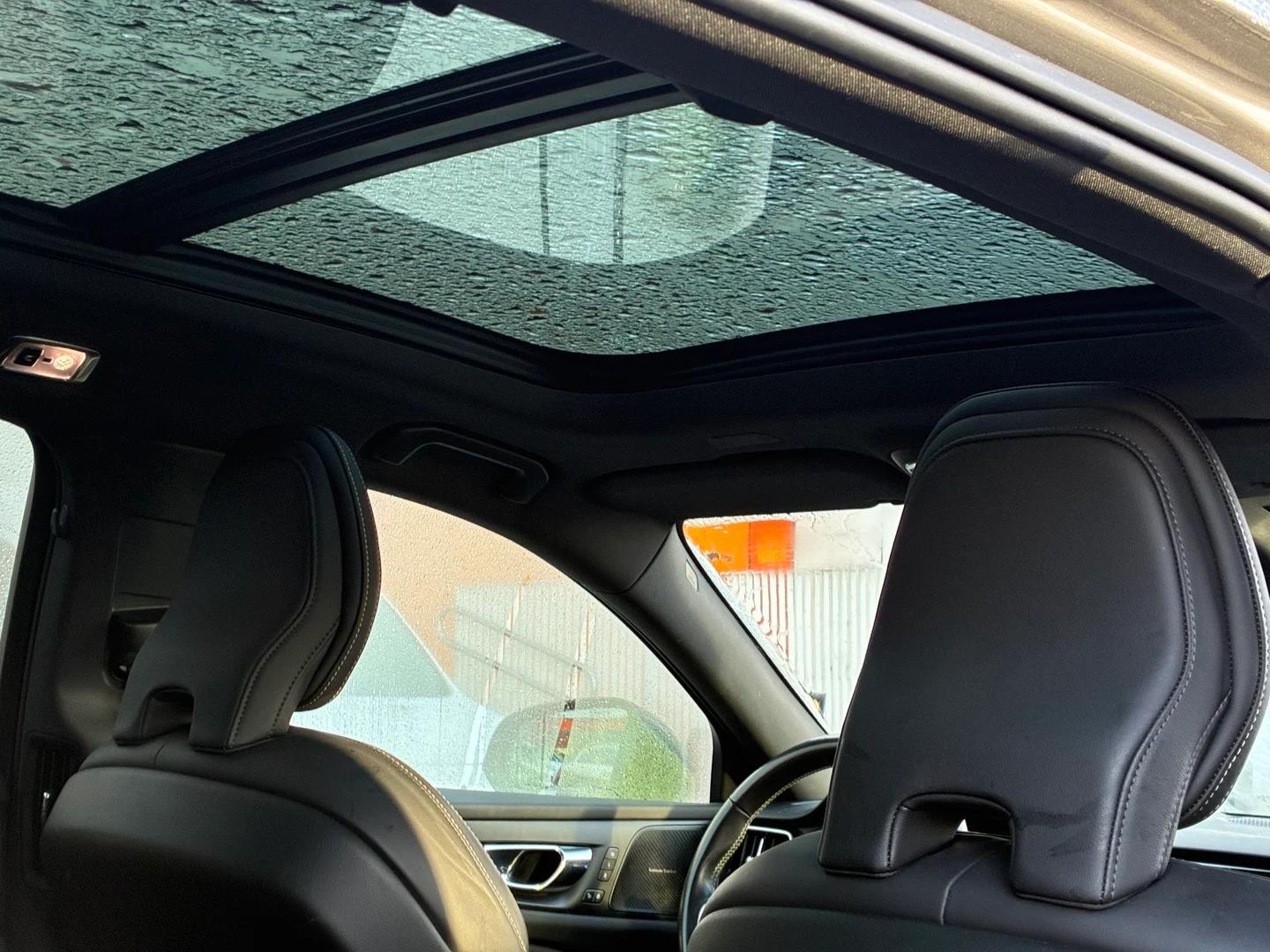 Car Image - 6G7ovd1XRn1UVjsziloAZE