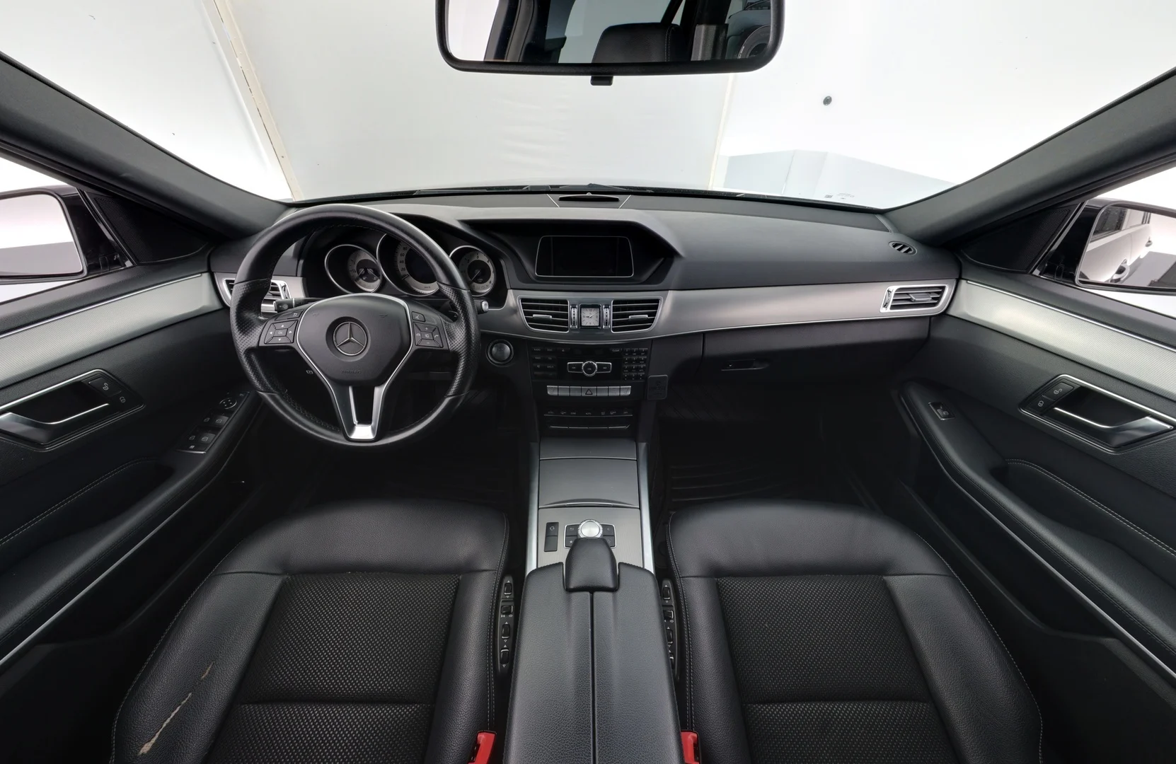 Car Image - 5elYf80JxuBhuMjtxi5uoS