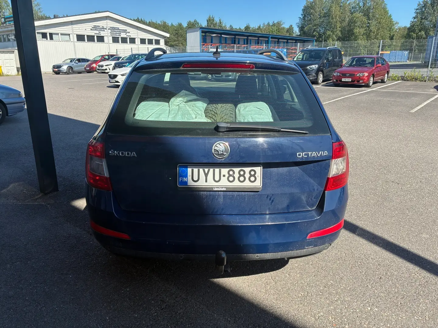 Car Image - 5ArKUb0eBEtdTCjbCAXT1l