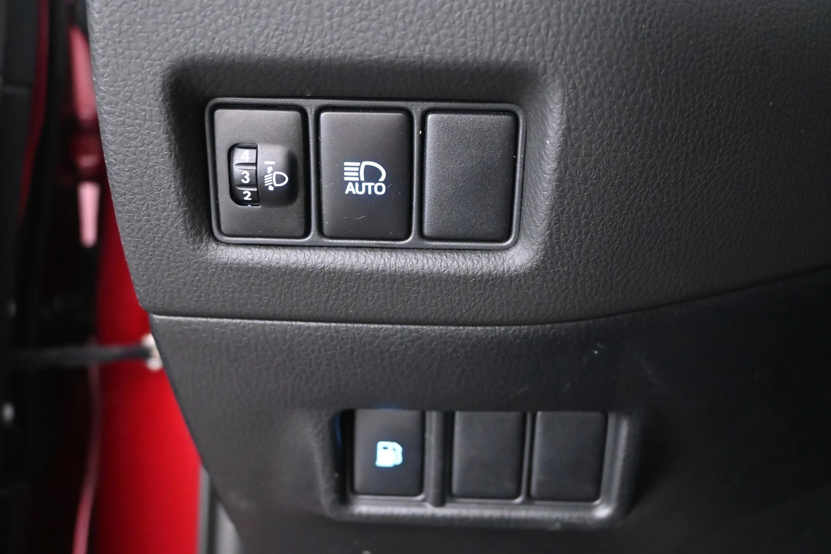 Car Image - 3tbxRSmZSfbk2UGlREO45p