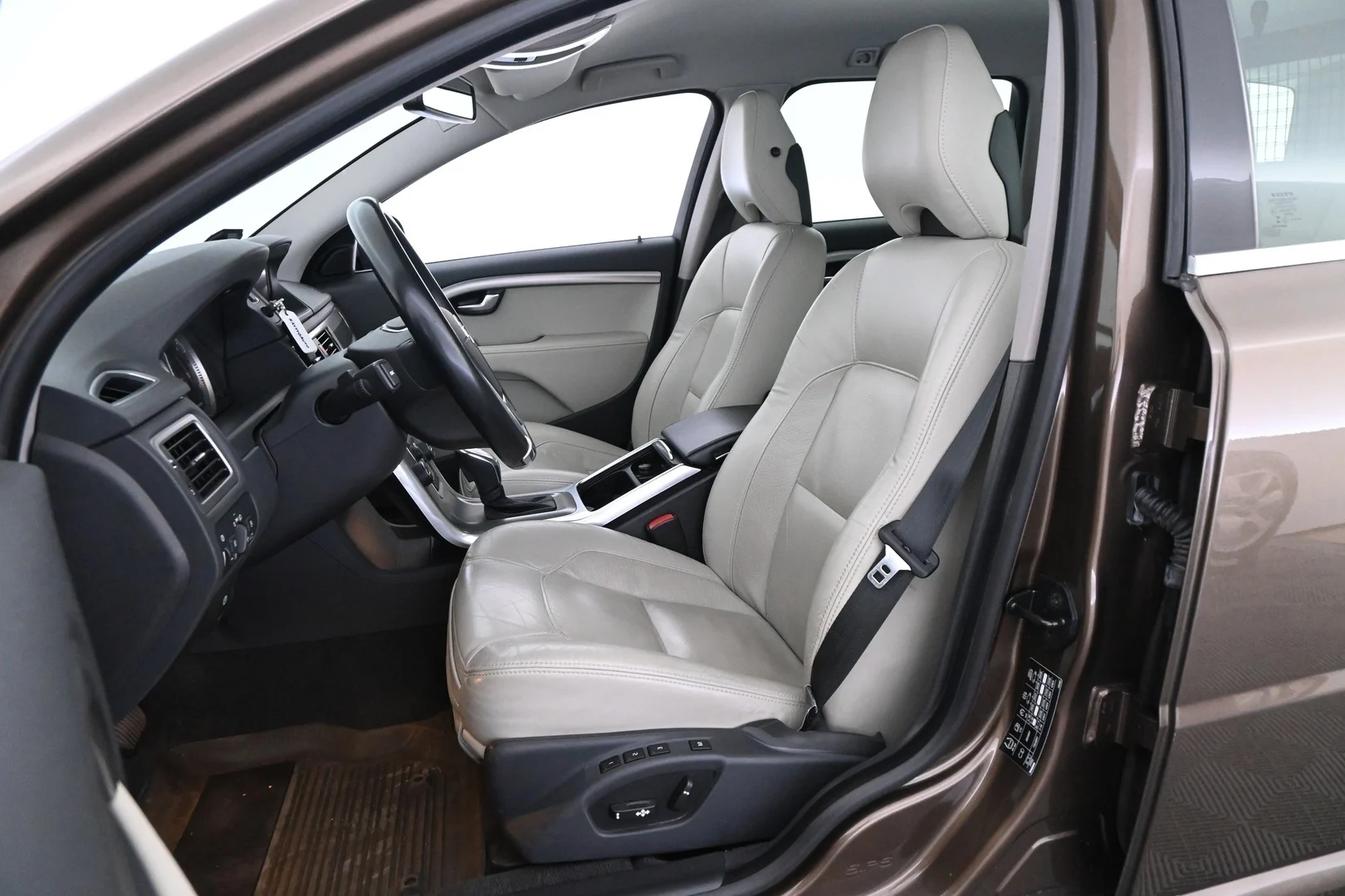 Car Image - 7qeQP1PoKjojXFXidLzcDj