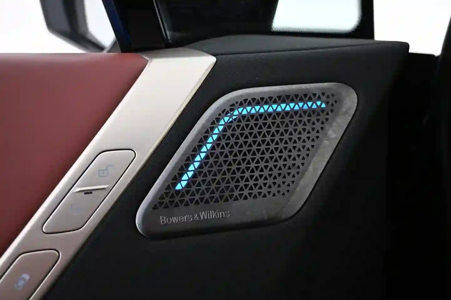Car Image - 2z7mXIOMSPCp3CbY1dtbIn