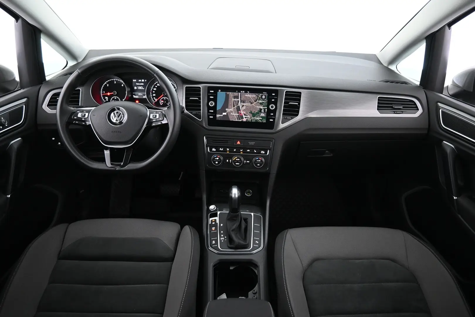 Car Image - 7KmoB11RE43HCBGp4ccymE