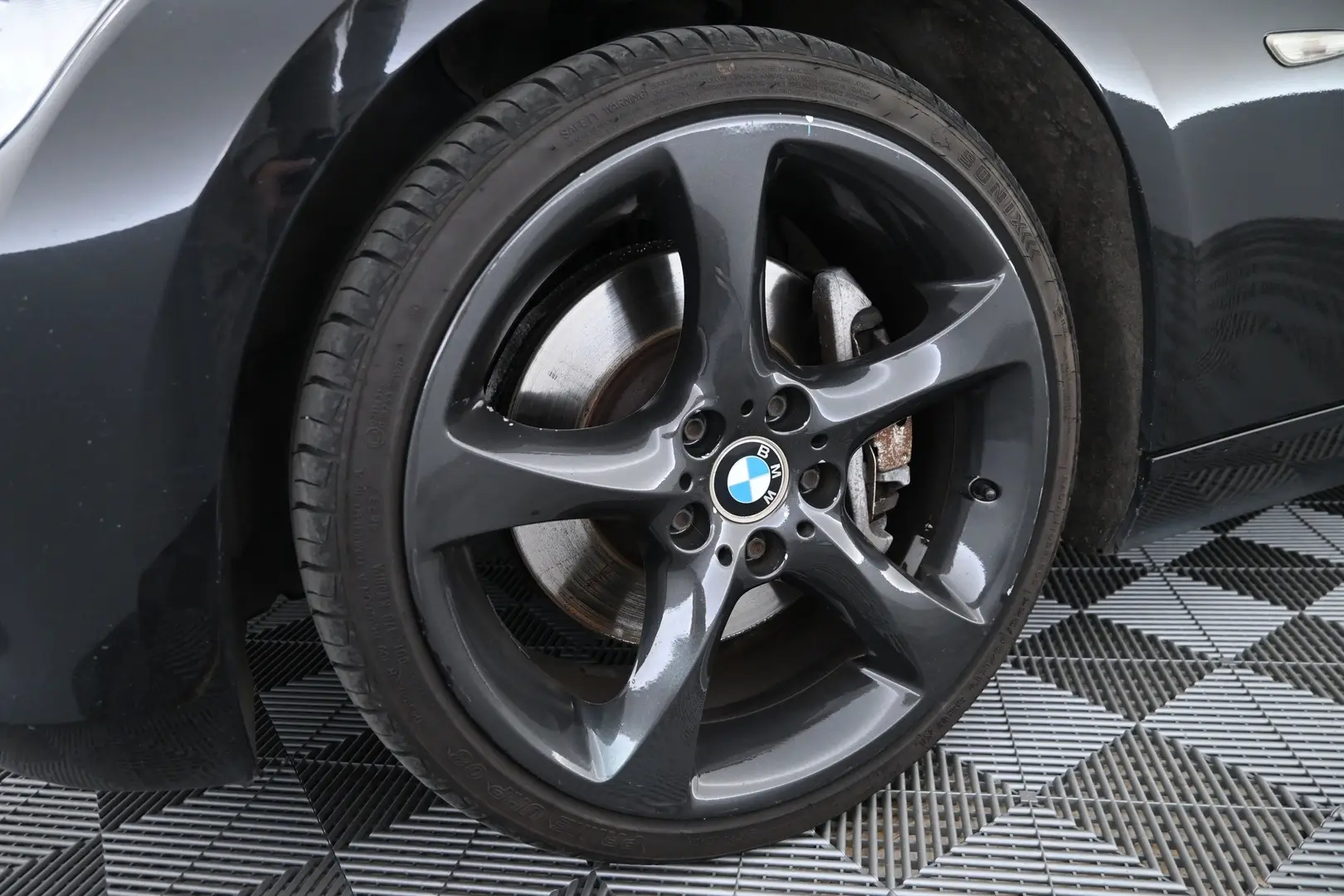 Car Image - 5c2901n5n9Pq1IcAXtf9M4