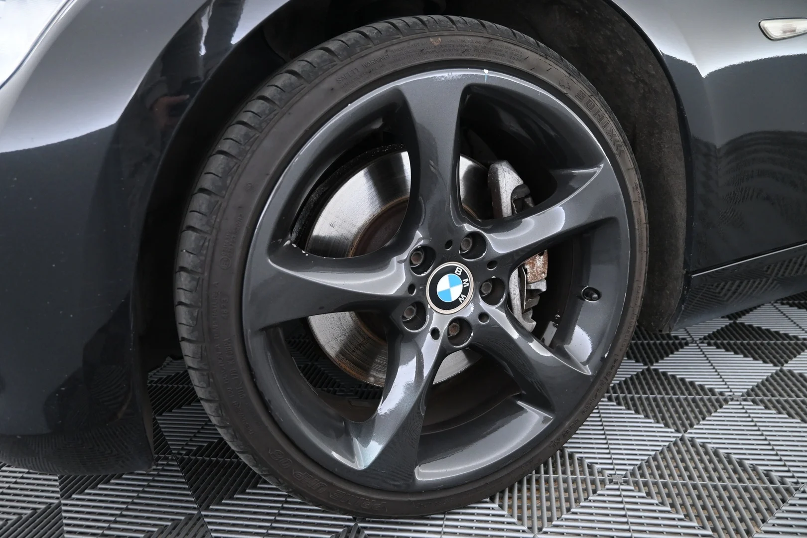 Car Image - 5c2901n5n9Pq1IcAXtf9M4
