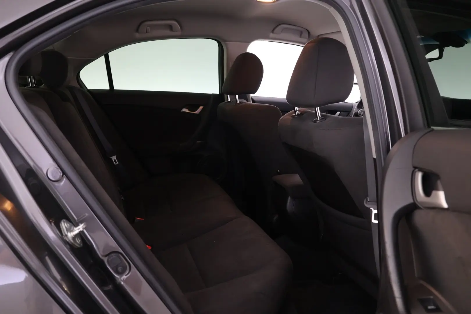 Car Image - 4fqBwTdvK1UcLSPNLM0s63